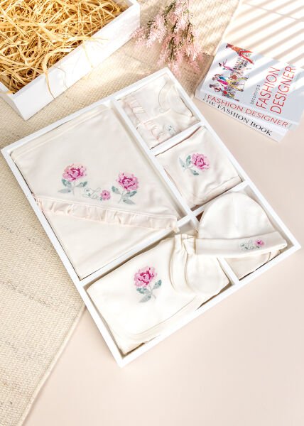 Çiçek işlemeli 100% Pamuk 10'lu Kız Bebek Hastane Çıkışı Yeni Doğan Set