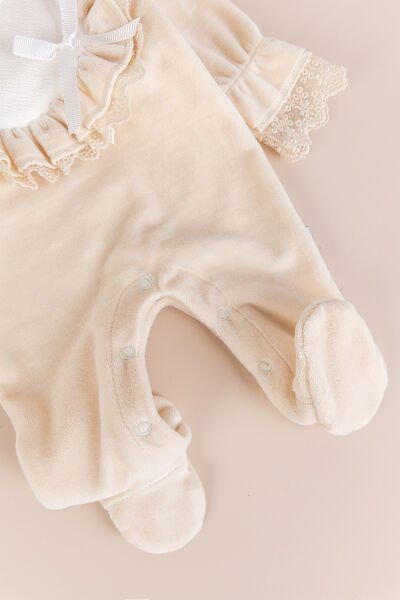 Güpürlü Pamuklu Kışlık Kadife Kız Bebek Tulum Set BEJ - 3-6 AY