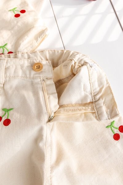 Kiraz İşlemeli Yelekli 2'li Kız Çocuk Keten Takım Set  Ekru