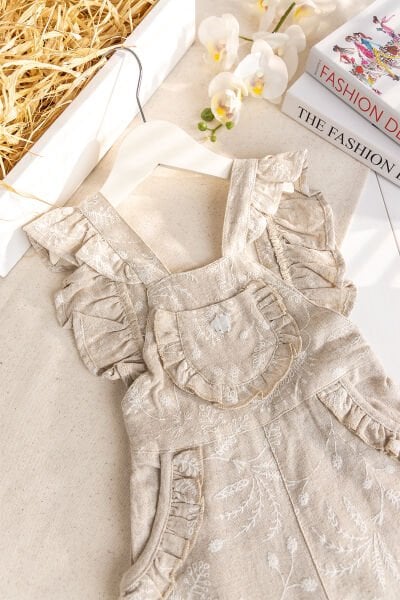 Kabartma Desenli Keten Kız Çocuk Salopet Tulum Bej