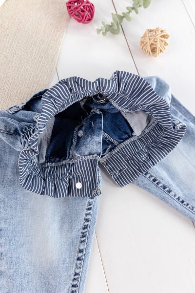 Çilek Nakışlı Denim Kumaşlı Beli Lastikli Kız Bebek Kot Pantolon