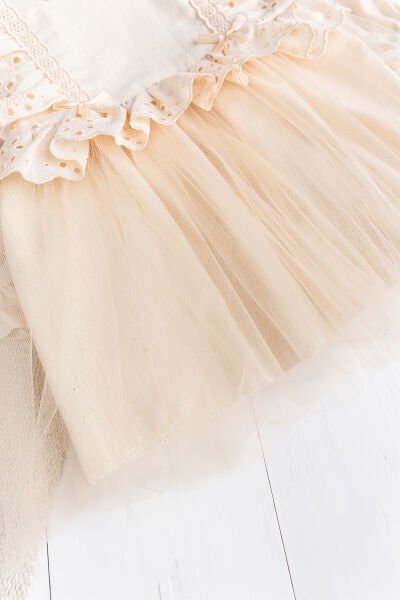 Fistolu Kare Yaka %100 Pamuk Krem Kız Bebek Elbise Özel Gün Doğum Günü