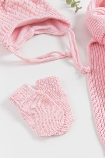 Ponponlu 0-18 Ay Kız Bebek Atkı Bere Eldiven Takımı