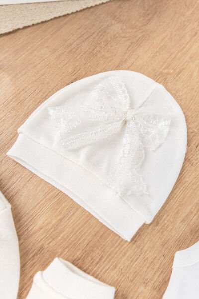 Güpür Dantelli 8'li Kız Bebek Hastane Çıkışı Bebek Takımı