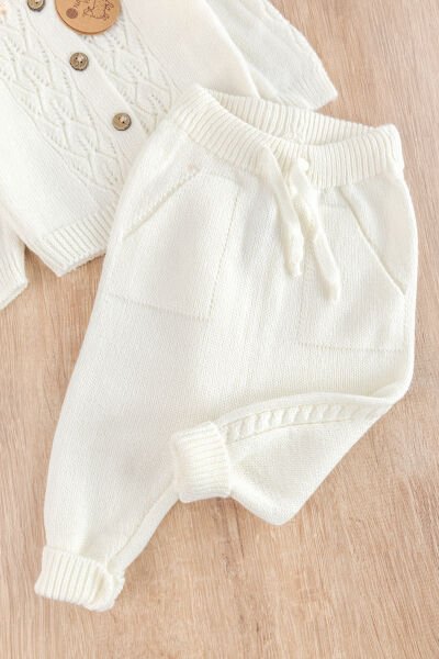 Dantel Yakalı Triko Kız Bebek Hırka Pantolon Takım Triko Bebek Seti KREM - 3 Ay