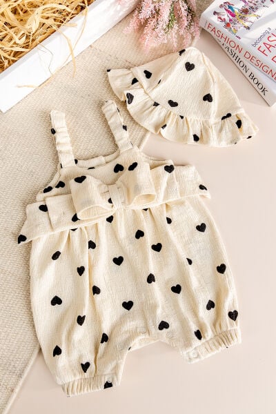 Şapkalı Kalp Desenli %100 Pamuk Yazlık Kız Bebek Tulum Set Takım