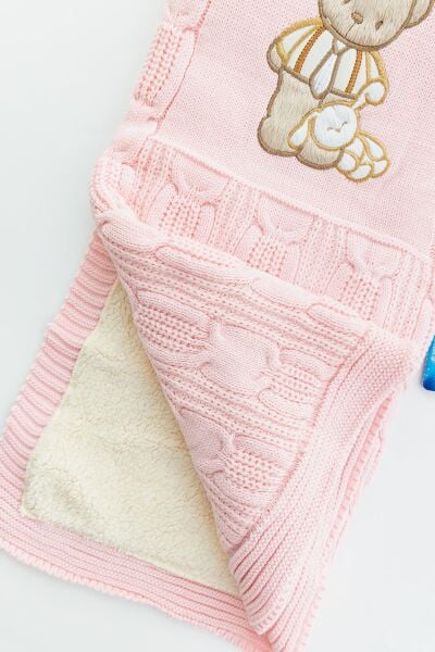 Ayıcık Figürlü Triko Bebek Battaniyesi