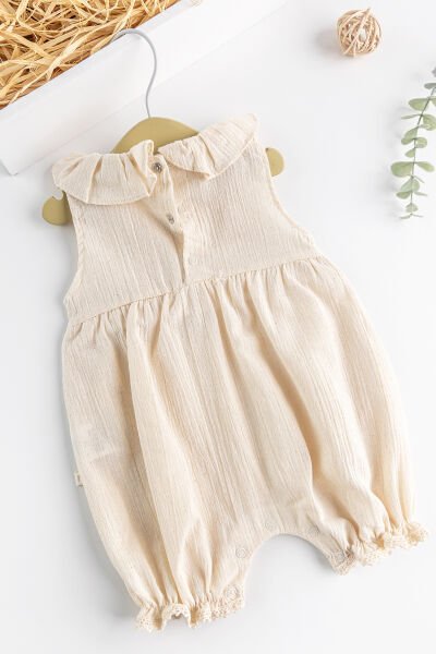 Yakası Fırfırlı Güpürlü Yazlık Müslin Kız Bebek Tulum