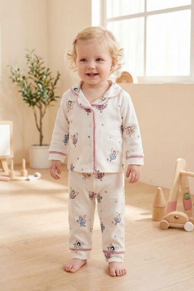 Bebe Yaka Önden Düğmeli Melek Desenli Kız Bebek Pijama
