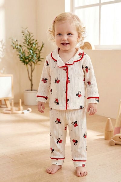 Fiğürlü Bebe Yaka Önden Düğmeli Kız Bebek Pijama Takımı