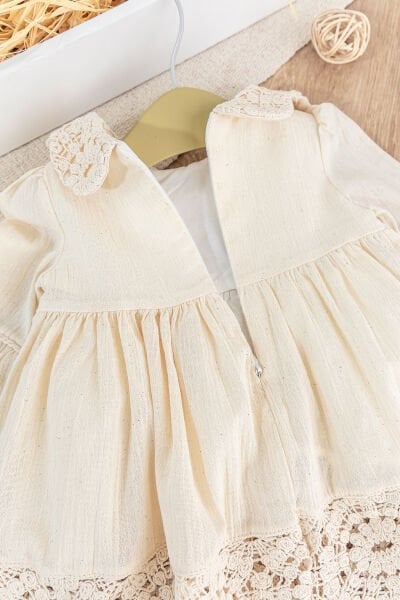 Dantel Detaylı Dokuma Kumaş Kız Bebek Elbise