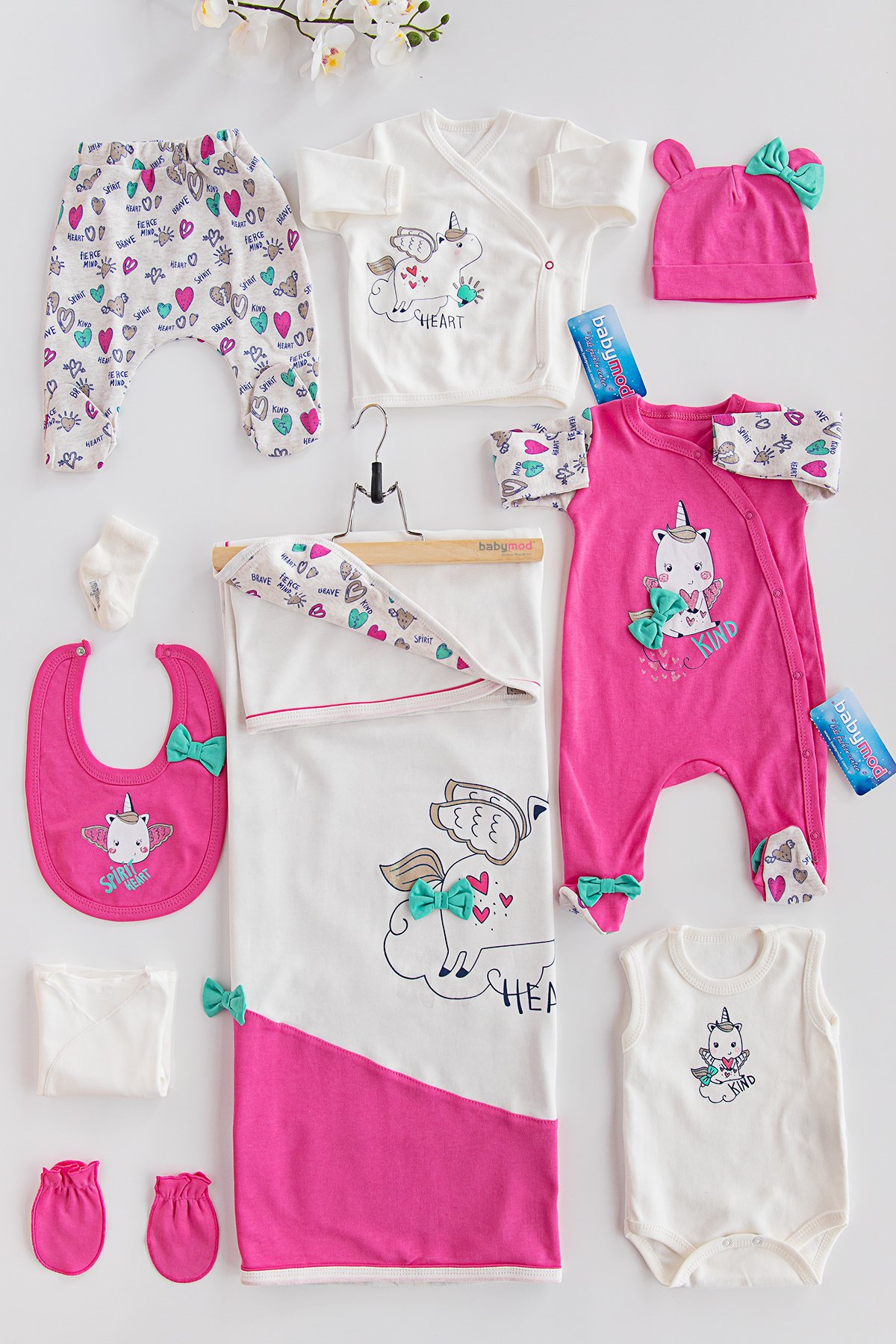 Babymod Layette Ünicorn Figürlü Bebek Hastane Çıkışı Tulumlu Zıbın Seti