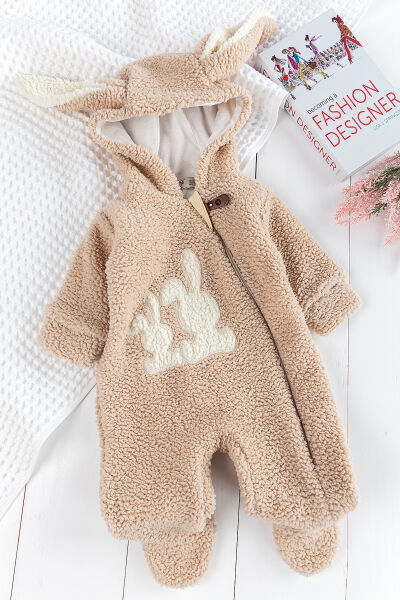 Tavşan İşlemeli Kapüşonlu Welsoft Peluş Kışlık Kız Bebek Tulum BEJ -  9-12 AY