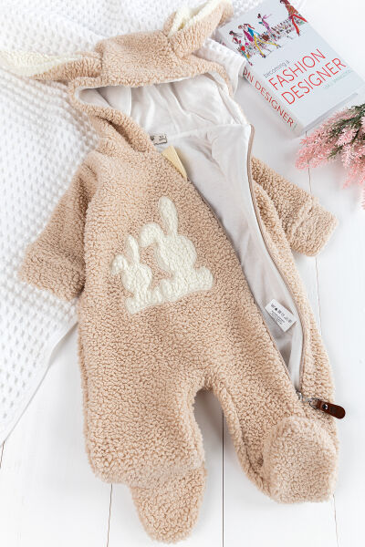 Tavşan İşlemeli Kapüşonlu Welsoft Peluş Kışlık Kız Bebek Tulum BEJ -  9-12 AY