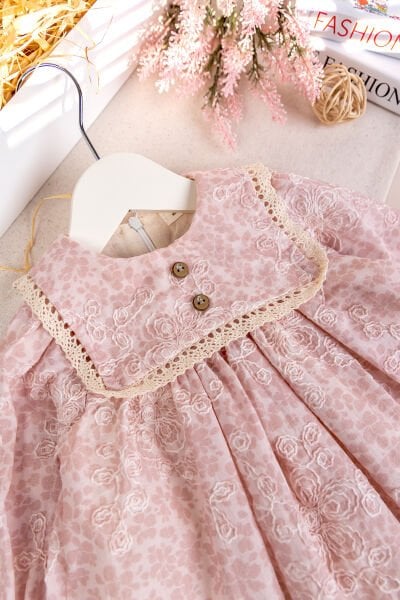 Kabartma Çiçekli Dantelli 100% Pamuk Özel Gün Kız Bebek Elbise