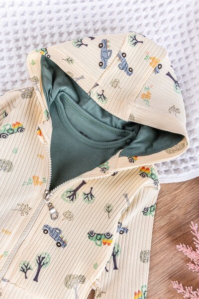 Araba Figürlü Kapüşonlu Hırkalı 3'lü Erkek Bebek Takım