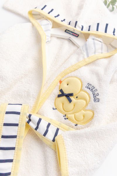 Ördek Temalı 4 Parça Bebek Havlu Bornoz Seti