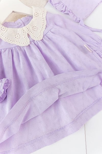 Güpür Yakalı Uzun Kollu Şapkalı Kız Bebek Elbise