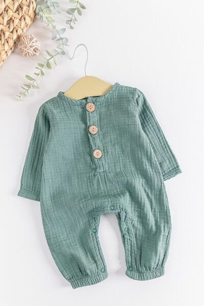 Yakası Düğmeli Müslin Erkek Bebek Tulum