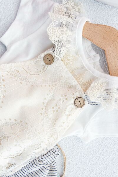 Güpürlü Askılı İkili Kız Bebek Body Tulum Salopet Takım