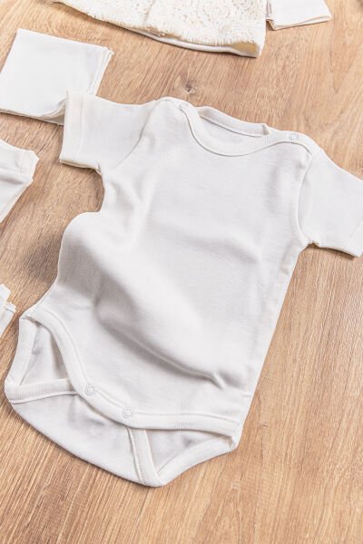 Natural Güpürlü 10 Parça Kız Bebek Hastane Çıkışı Bebek Takımı