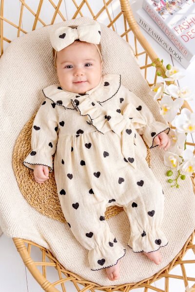 Kalp Desenli Fiyoklu 100% Pamuk Bandanalı Kız Bebek Tulum