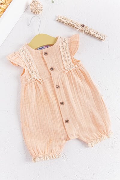 Düğmeli Bandanalı Kız Bebek Müslin Tulum