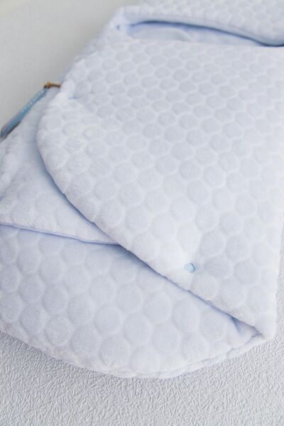 Kabartmalı Velboa Erkek Bebek Kundak