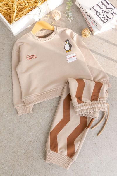 Çocuk  Penguen Desenli Bej Okul Sweatshirt ve Çizgili Eşofman Takımı