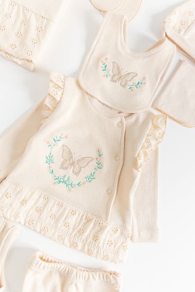 Natural Kelebek İşlemeli 10'lu Kız Bebek Hastane Çıkışı Bebek Takımı