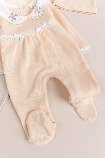 Bebe Yaka Şapkalı Kız Bebek Tulum