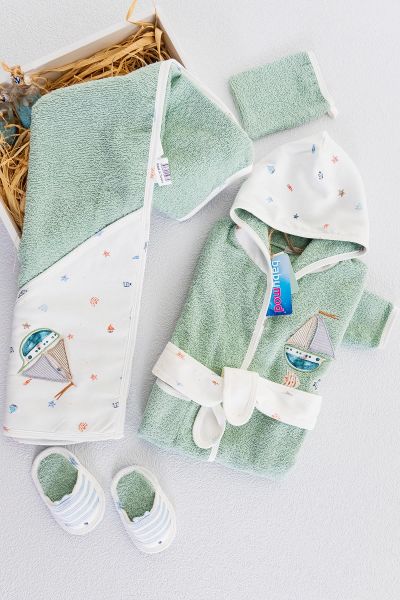 Organik Denizci Temalı Erkek Bebek Havlu Bornoz Seti