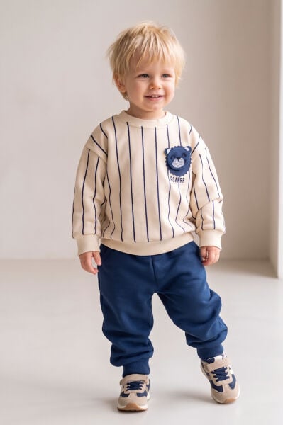 Erkek Bebek Ayıcık Figürlü Çizgili Krem Sweatshirt ve Lavivert Alt Eşofman Takımı