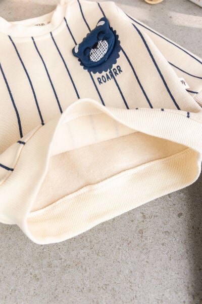 Erkek Bebek Ayıcık Figürlü Çizgili Krem Sweatshirt ve Lavivert Alt Eşofman Takımı