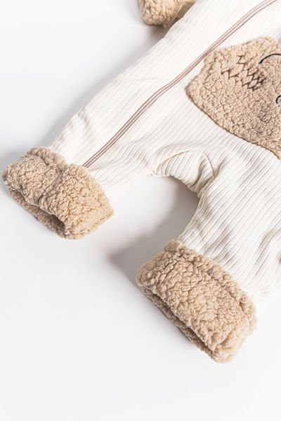 Figürlü Peluş Astarlı Kapüşonlu Bebek Tulum KREM - 3-6 AY