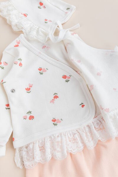 Naturel Çiçek Desenli 8 li Kız Bebek Hastane Çıkşı Bebek Takımı