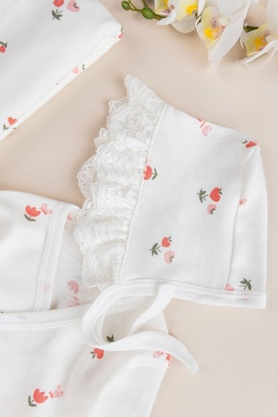 Naturel Çiçek Desenli 8 li Kız Bebek Hastane Çıkşı Bebek Takımı