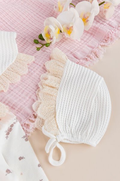 Çiçek Desenli Fistolu 5 li Kız Bebek  Hastane Çıkışı Bebek Takımı