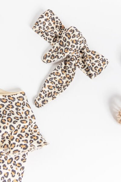 Leopar Desenli Bandanalı Kız Bebek Tulum
